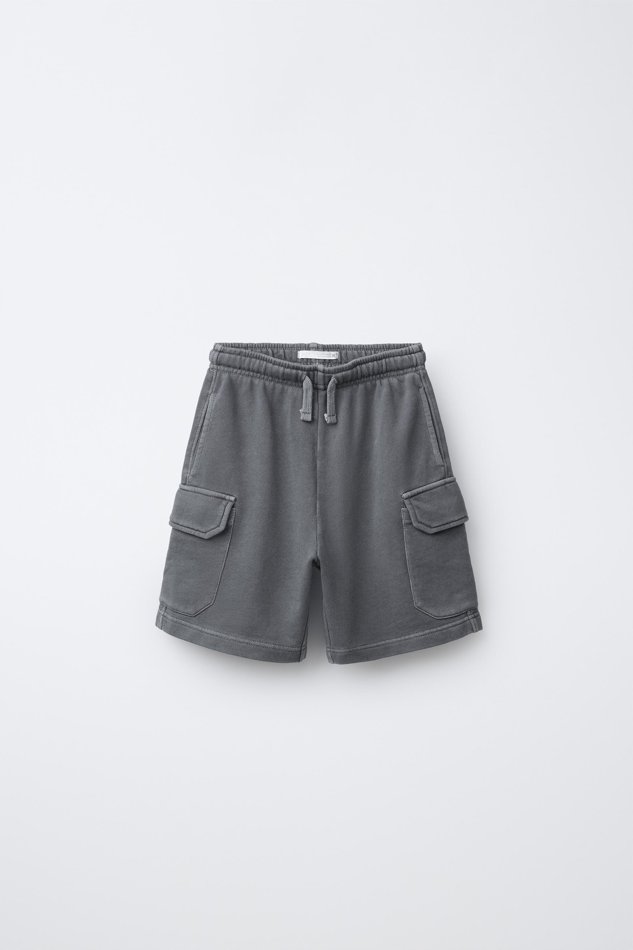 SHORT SLEEVE SWEATSHIRT AND CARGO BERMUDA SET